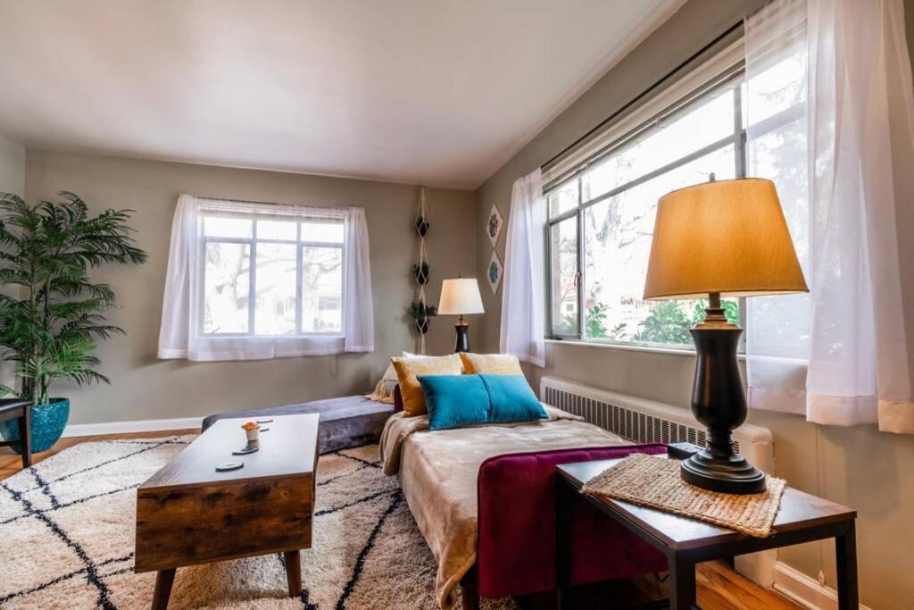 Apartament Ski - Explore - Relax - Cozy Beds, Tv & Wi-Fi Salt Lake City Zewnętrze zdjęcie